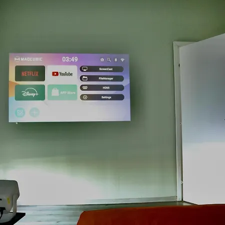 Apartment Skyline View - Big Balcony