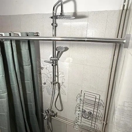 Apartment Skyline View - Big Balcony